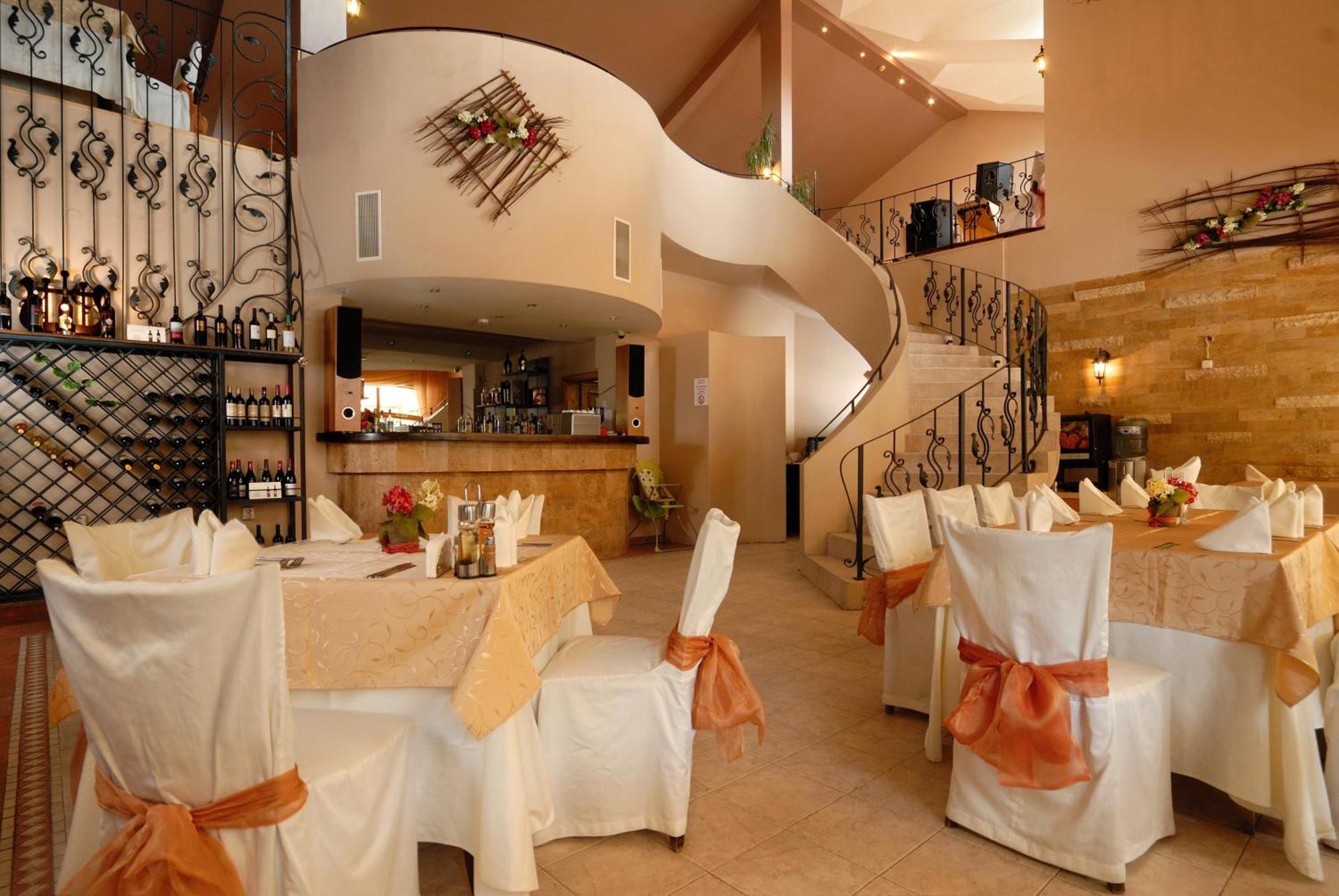 צ'יפליק Diva Hotel & Thermal Pool מראה חיצוני תמונה
